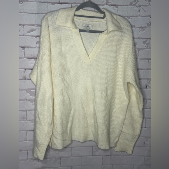 Lucky Brand Sweaters - Lucky Brand Women's Cozy Cream‎ Sweater